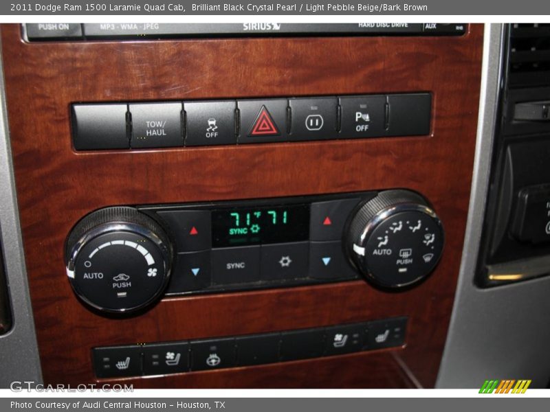 Brilliant Black Crystal Pearl / Light Pebble Beige/Bark Brown 2011 Dodge Ram 1500 Laramie Quad Cab