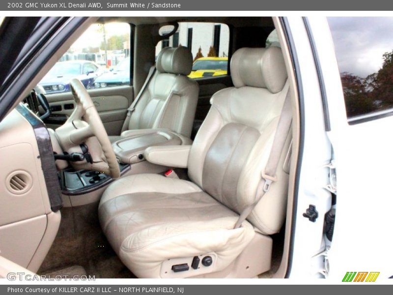 Summit White / Sandstone 2002 GMC Yukon XL Denali AWD