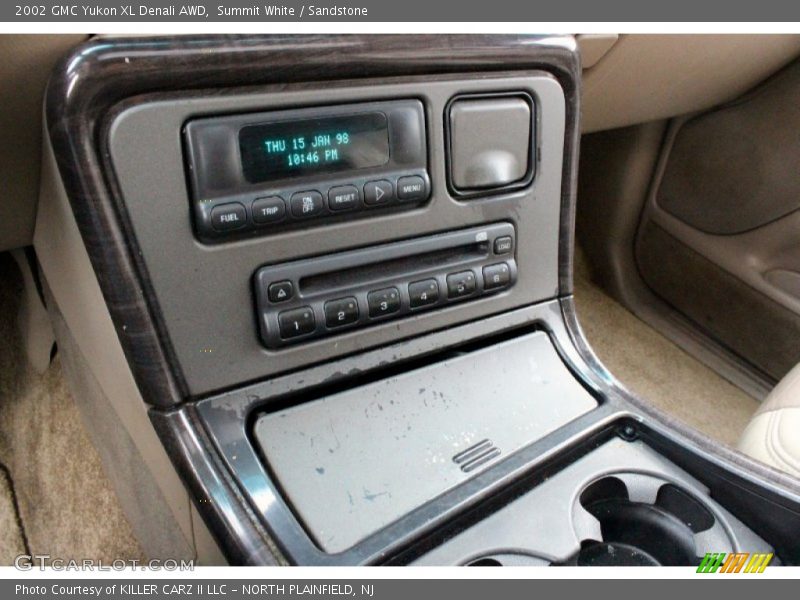 Summit White / Sandstone 2002 GMC Yukon XL Denali AWD