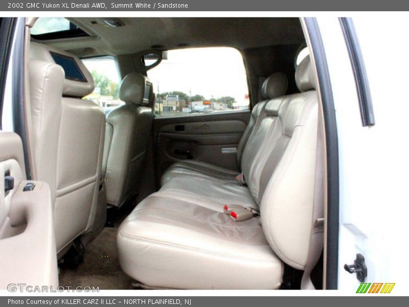 Summit White / Sandstone 2002 GMC Yukon XL Denali AWD