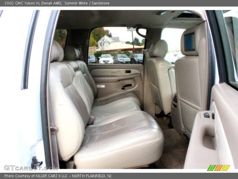 Summit White / Sandstone 2002 GMC Yukon XL Denali AWD