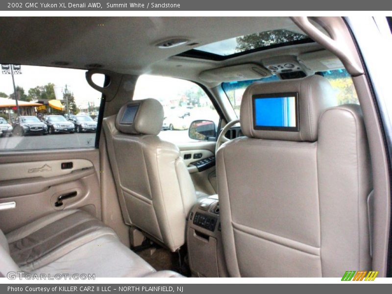 Summit White / Sandstone 2002 GMC Yukon XL Denali AWD