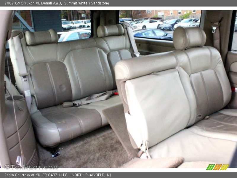 Summit White / Sandstone 2002 GMC Yukon XL Denali AWD