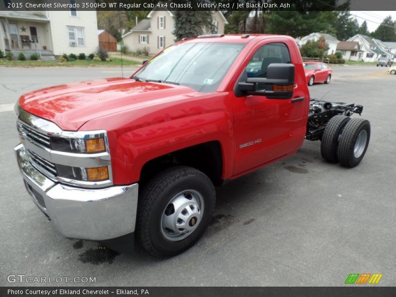 Front 3/4 View of 2015 Silverado 3500HD WT Regular Cab 4x4 Chassis