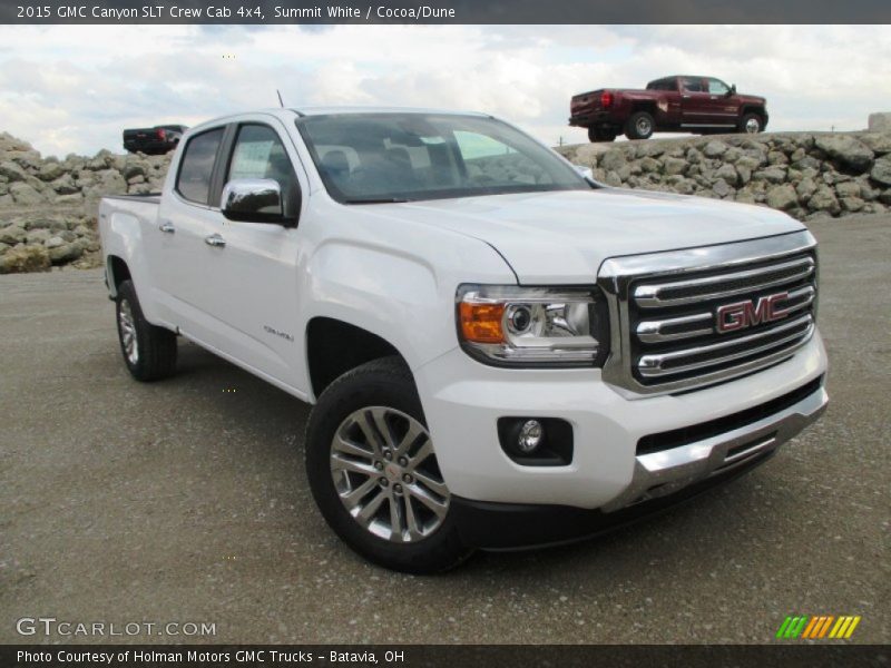 Front 3/4 View of 2015 Canyon SLT Crew Cab 4x4