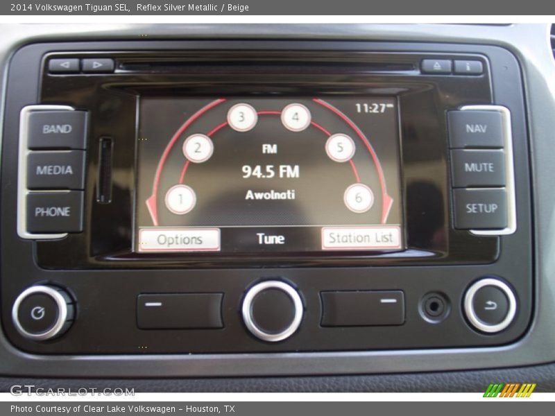 Reflex Silver Metallic / Beige 2014 Volkswagen Tiguan SEL