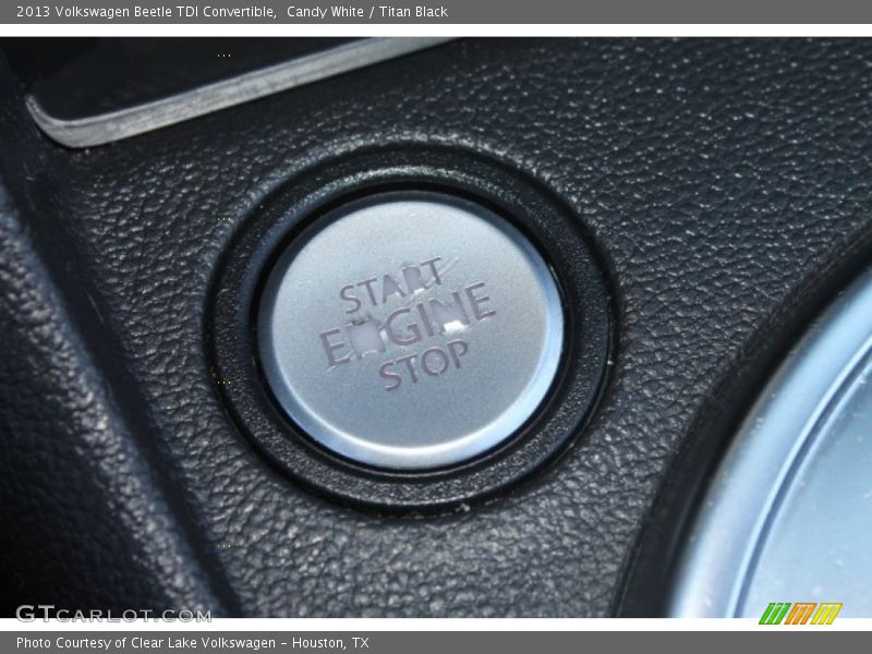 Candy White / Titan Black 2013 Volkswagen Beetle TDI Convertible