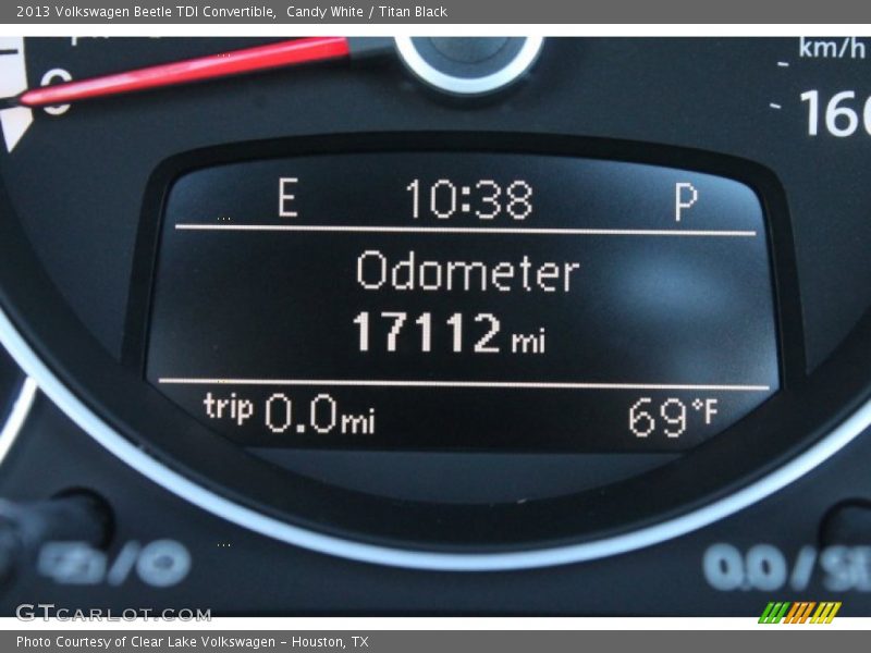 Candy White / Titan Black 2013 Volkswagen Beetle TDI Convertible