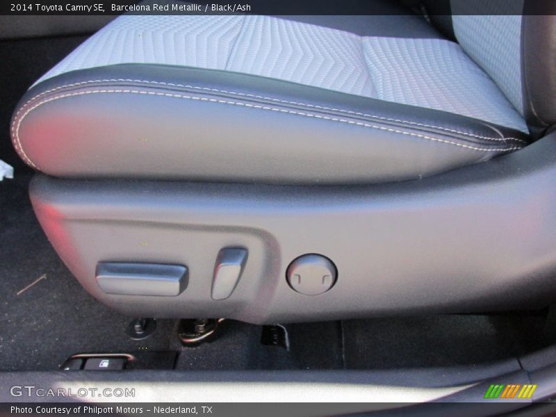 Barcelona Red Metallic / Black/Ash 2014 Toyota Camry SE
