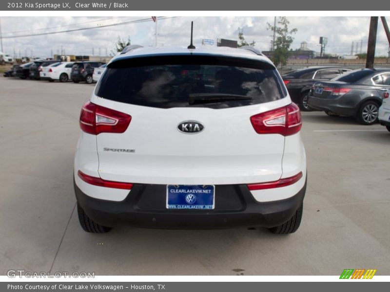 Clear White / Black 2012 Kia Sportage LX