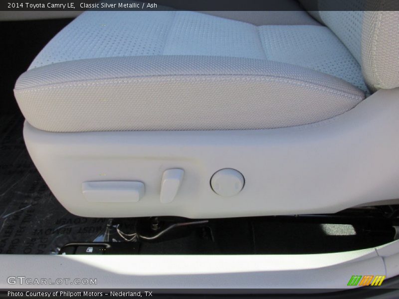 Classic Silver Metallic / Ash 2014 Toyota Camry LE