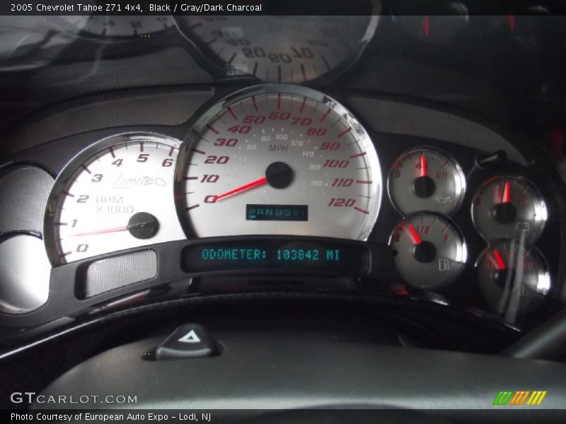 Black / Gray/Dark Charcoal 2005 Chevrolet Tahoe Z71 4x4