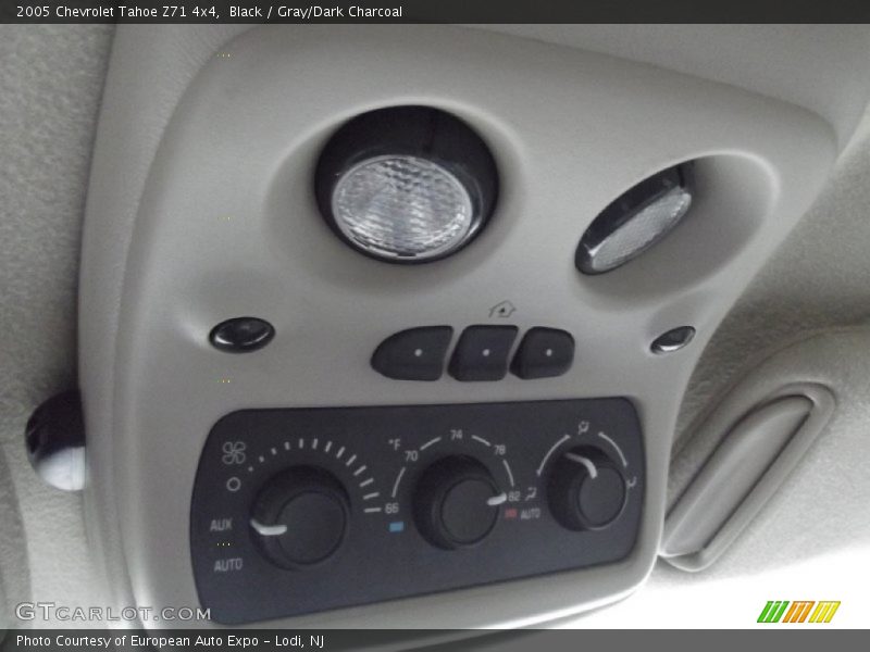 Black / Gray/Dark Charcoal 2005 Chevrolet Tahoe Z71 4x4