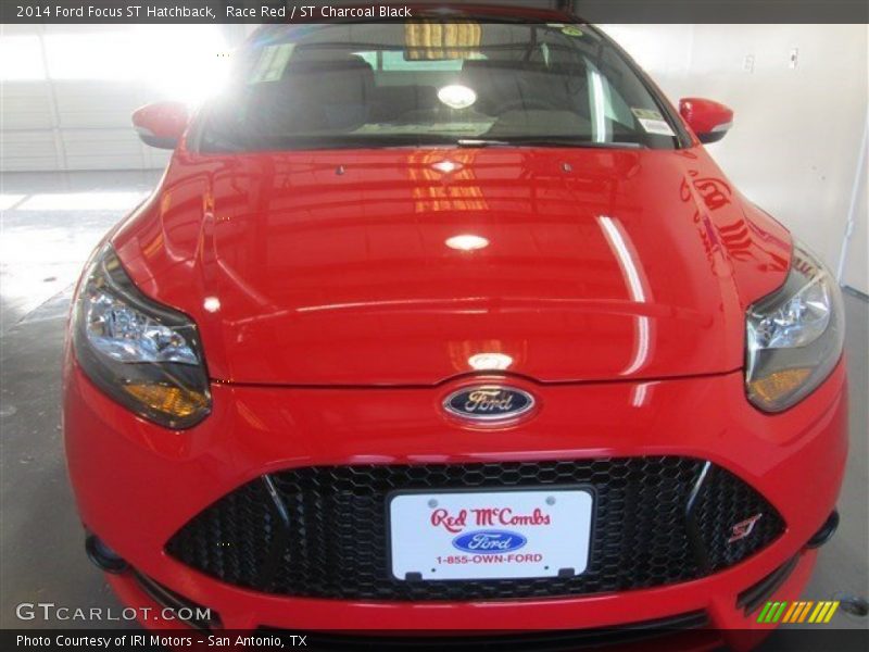 Race Red / ST Charcoal Black 2014 Ford Focus ST Hatchback