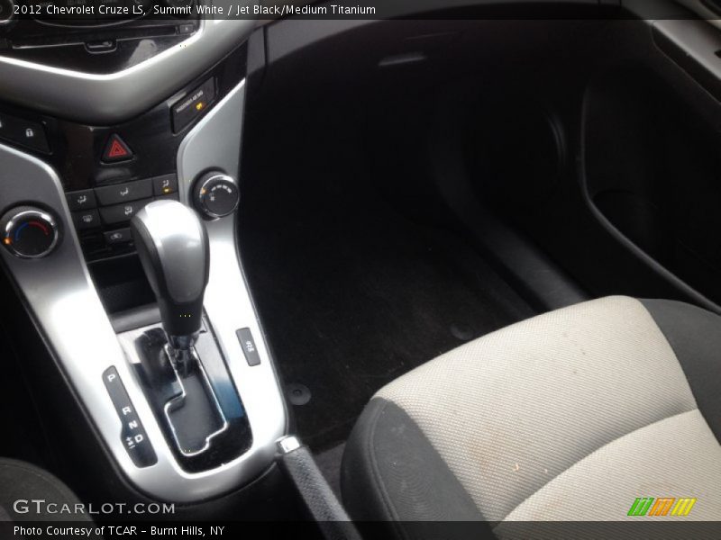 Summit White / Jet Black/Medium Titanium 2012 Chevrolet Cruze LS