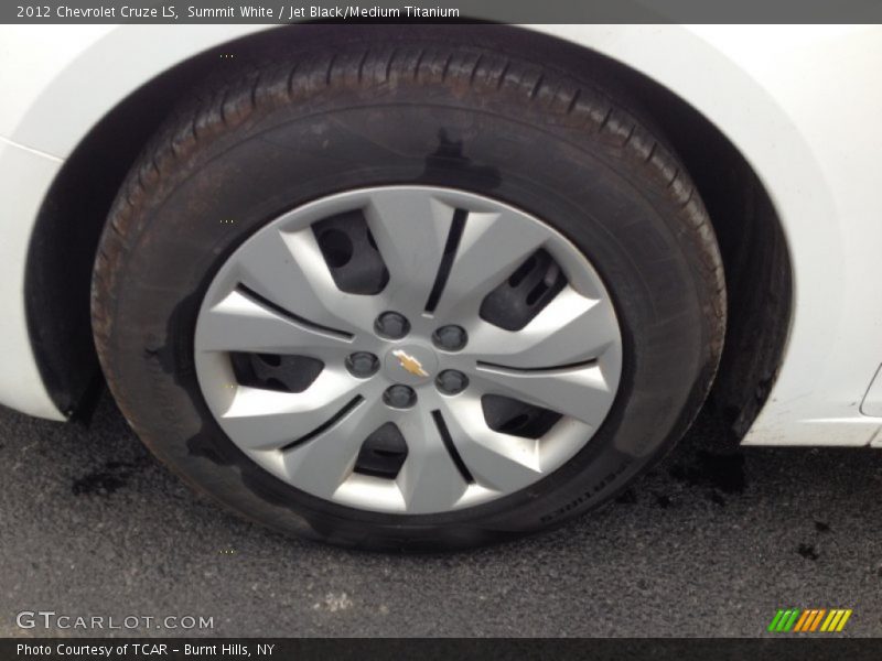 Summit White / Jet Black/Medium Titanium 2012 Chevrolet Cruze LS