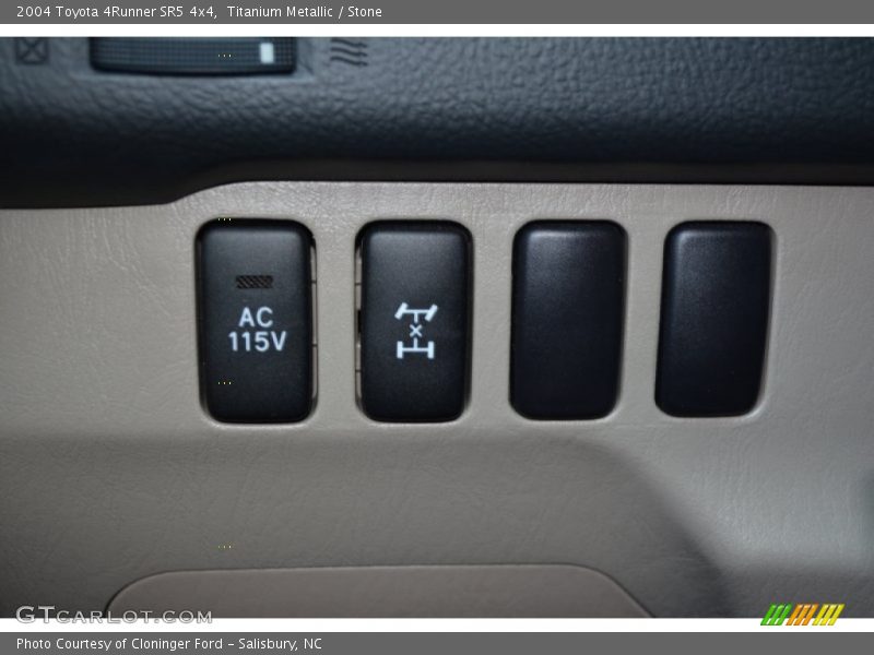 Titanium Metallic / Stone 2004 Toyota 4Runner SR5 4x4