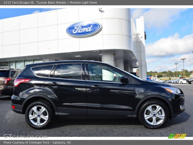  2015 Escape SE Tuxedo Black Metallic