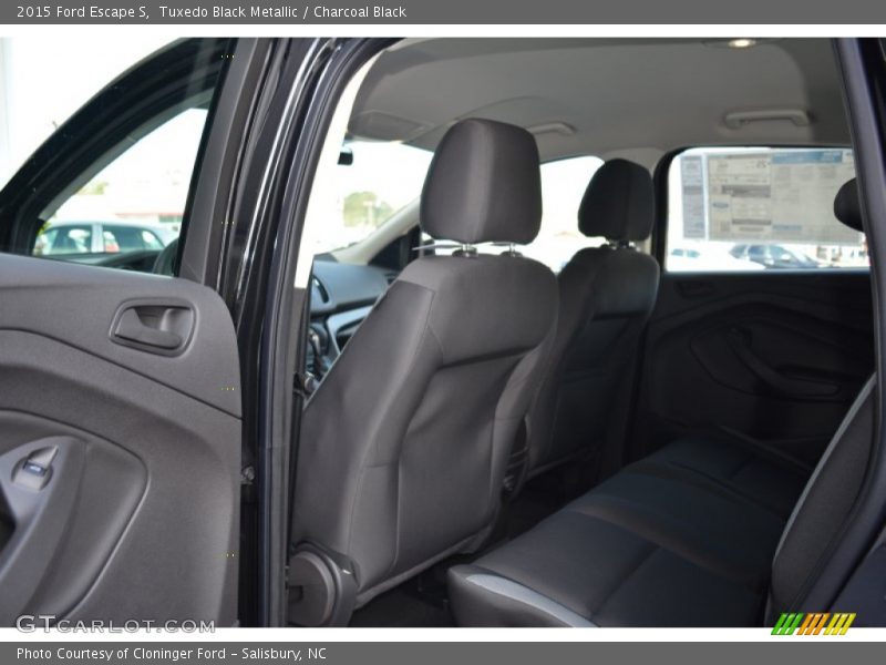 Tuxedo Black Metallic / Charcoal Black 2015 Ford Escape S