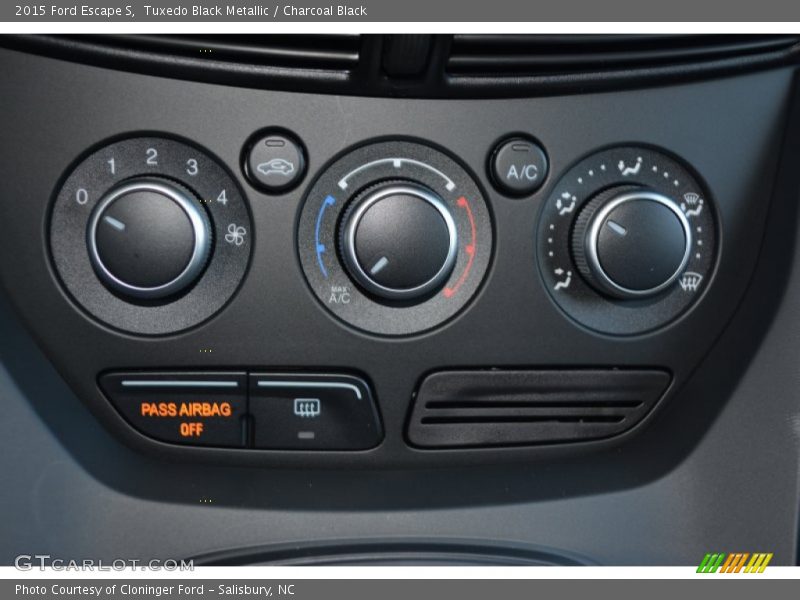 Tuxedo Black Metallic / Charcoal Black 2015 Ford Escape S