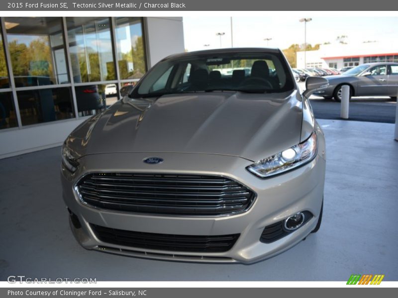 Tectonic Silver Metallic / Charcoal Black 2015 Ford Fusion SE