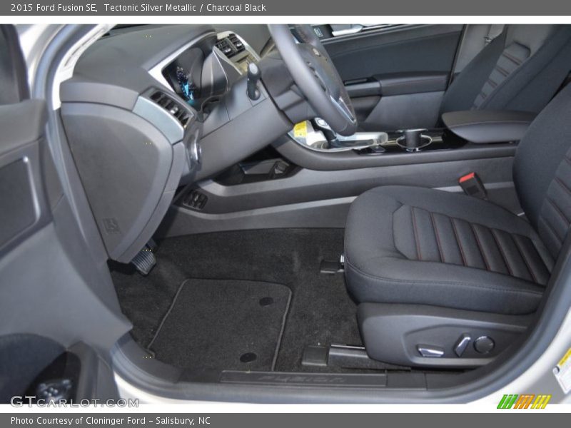 Tectonic Silver Metallic / Charcoal Black 2015 Ford Fusion SE
