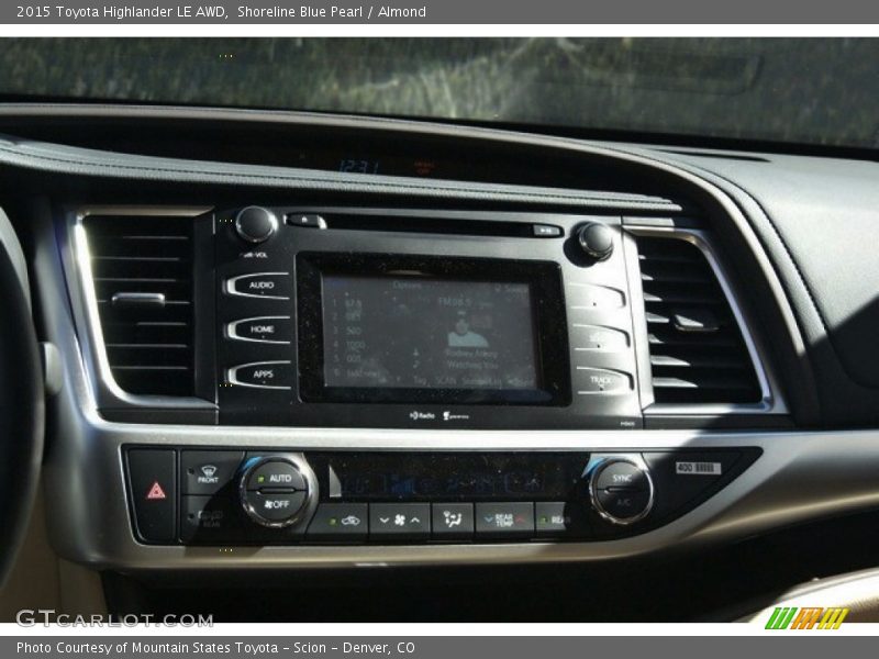Shoreline Blue Pearl / Almond 2015 Toyota Highlander LE AWD