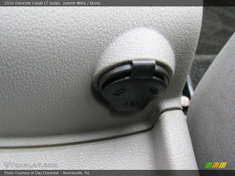 Summit White / Ebony 2010 Chevrolet Cobalt LT Sedan