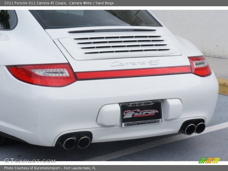 Carrara White / Sand Beige 2011 Porsche 911 Carrera 4S Coupe