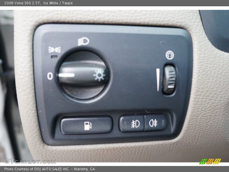 Ice White / Taupe 2008 Volvo S60 2.5T