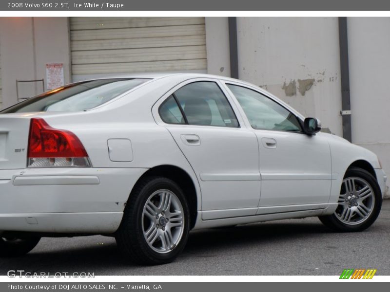Ice White / Taupe 2008 Volvo S60 2.5T