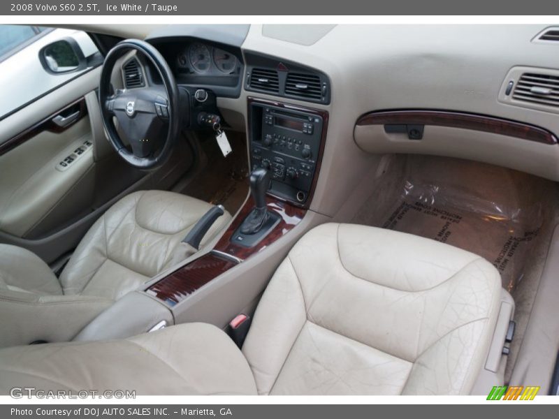 Ice White / Taupe 2008 Volvo S60 2.5T