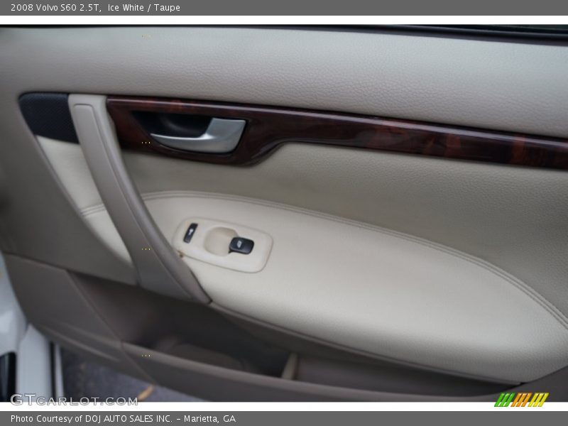 Ice White / Taupe 2008 Volvo S60 2.5T