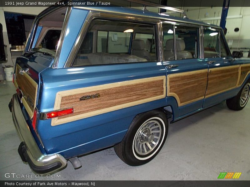 Spinnaker Blue / Taupe 1991 Jeep Grand Wagoneer 4x4