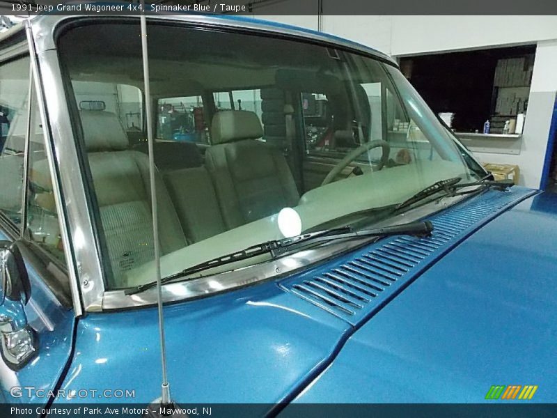 Spinnaker Blue / Taupe 1991 Jeep Grand Wagoneer 4x4