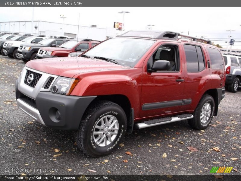Front 3/4 View of 2015 Xterra S 4x4