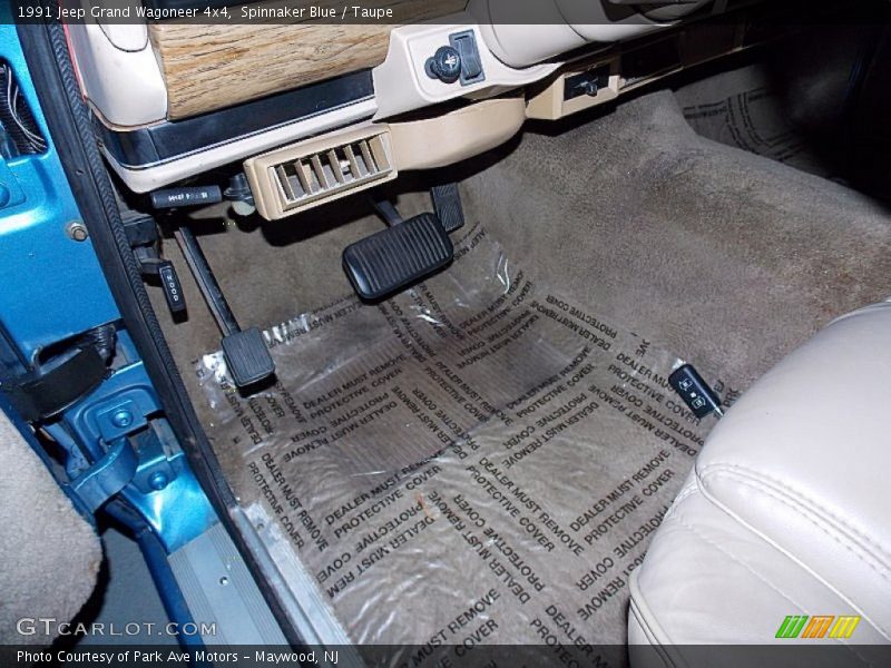 Spinnaker Blue / Taupe 1991 Jeep Grand Wagoneer 4x4