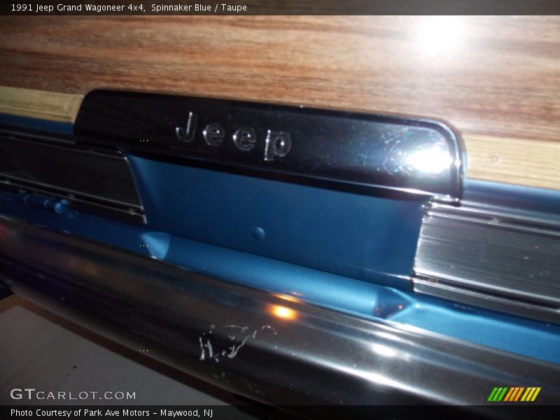 Spinnaker Blue / Taupe 1991 Jeep Grand Wagoneer 4x4