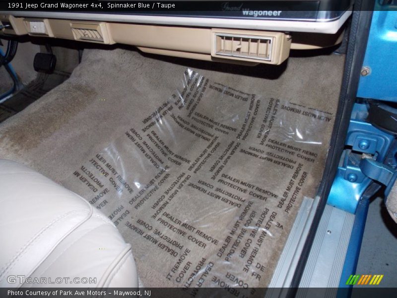 Spinnaker Blue / Taupe 1991 Jeep Grand Wagoneer 4x4