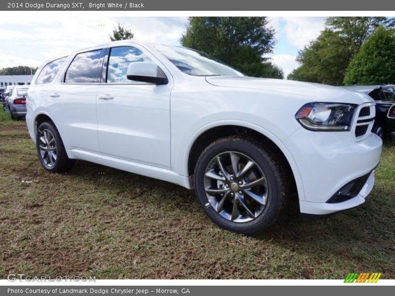 Bright White / Black 2014 Dodge Durango SXT