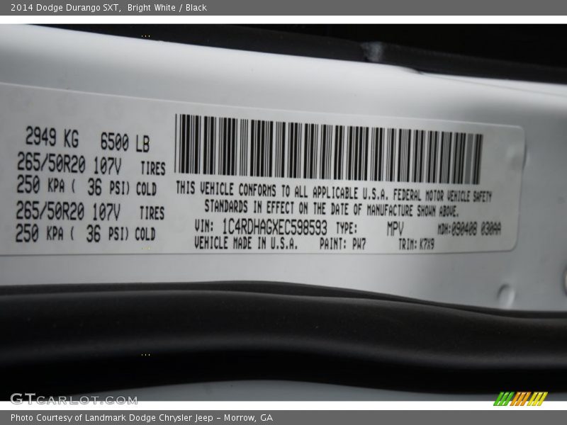 Bright White / Black 2014 Dodge Durango SXT