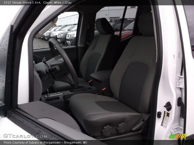 Glacier White / Gray 2015 Nissan Xterra S 4x4