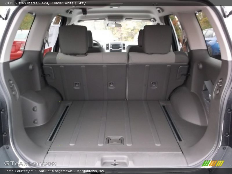  2015 Xterra S 4x4 Trunk