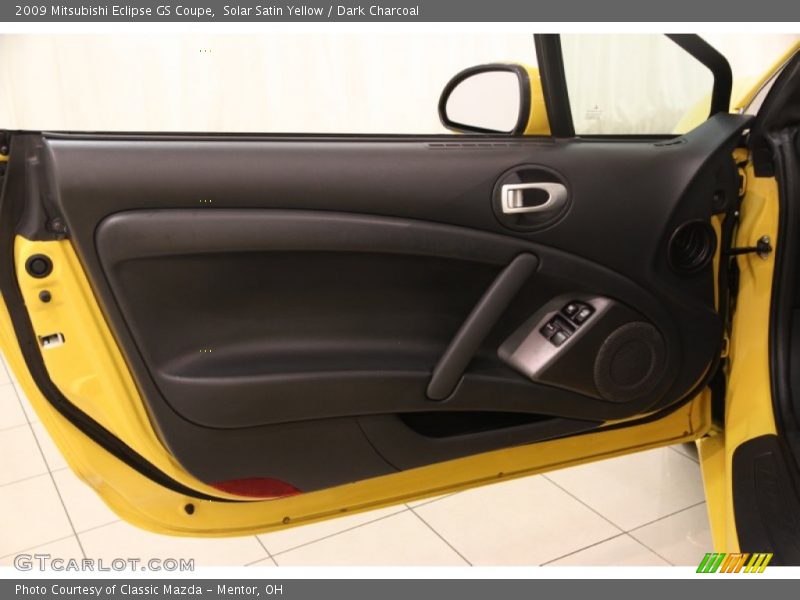 Door Panel of 2009 Eclipse GS Coupe