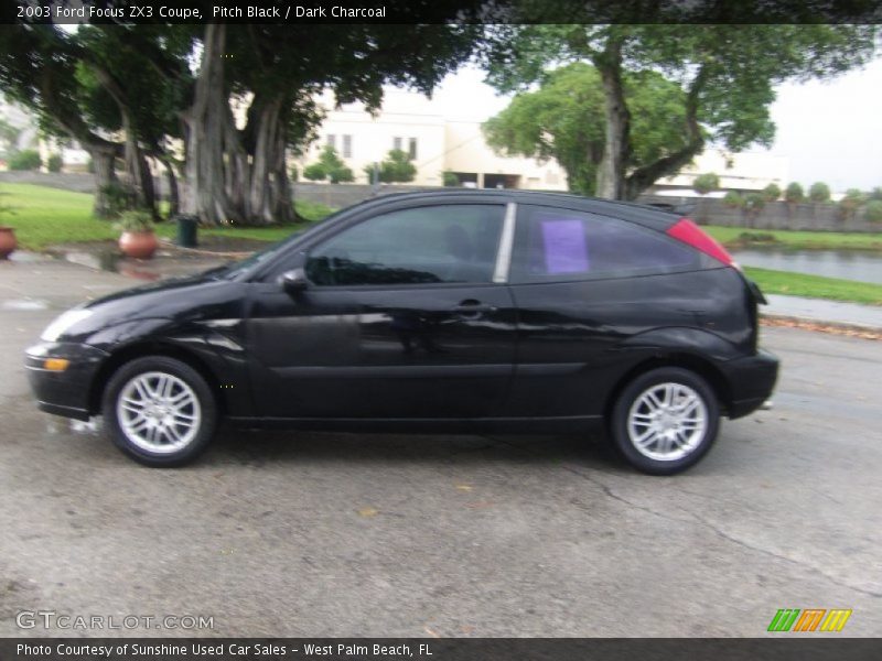 Pitch Black / Dark Charcoal 2003 Ford Focus ZX3 Coupe
