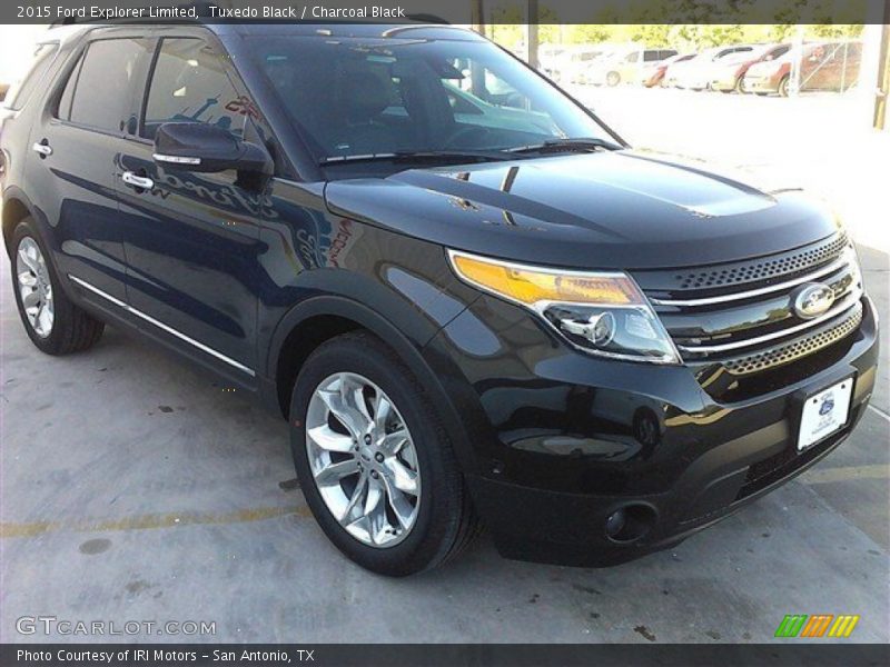 Tuxedo Black / Charcoal Black 2015 Ford Explorer Limited