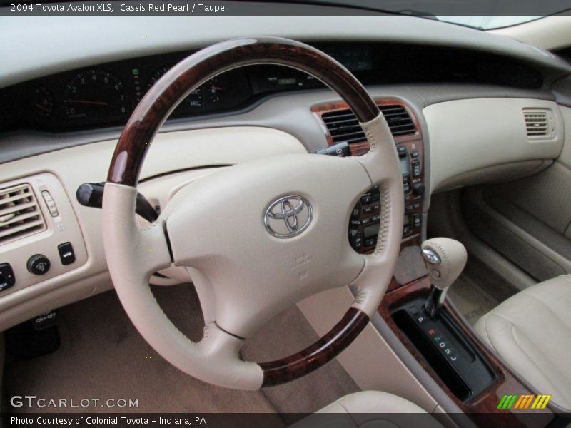 Cassis Red Pearl / Taupe 2004 Toyota Avalon XLS