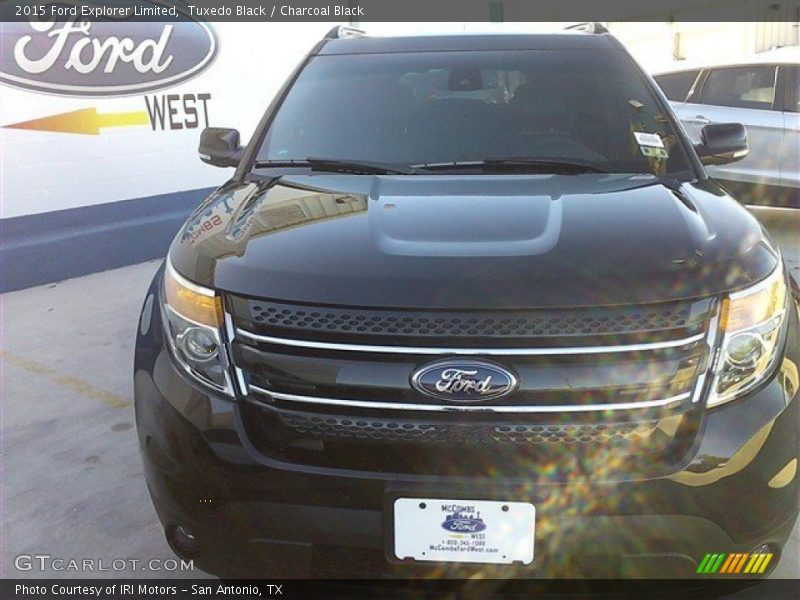 Tuxedo Black / Charcoal Black 2015 Ford Explorer Limited