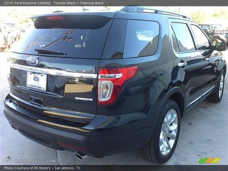 Tuxedo Black / Charcoal Black 2015 Ford Explorer Limited