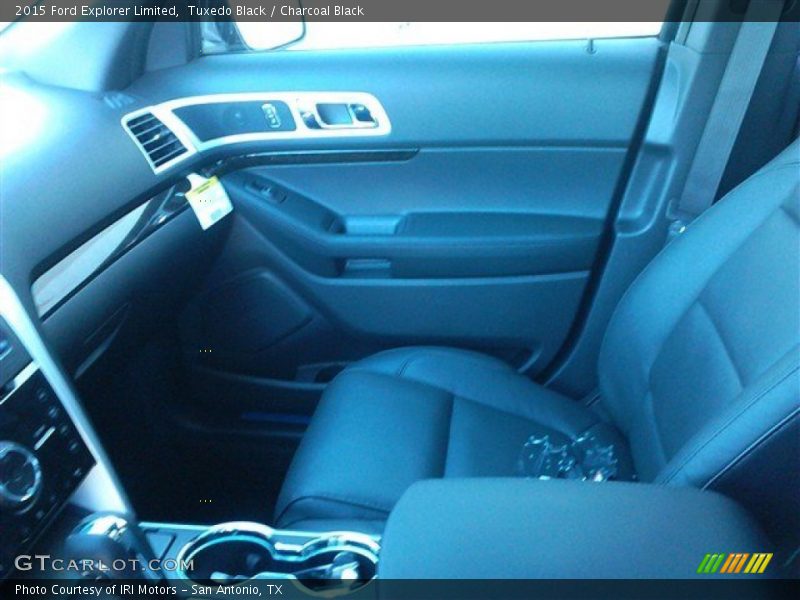 Tuxedo Black / Charcoal Black 2015 Ford Explorer Limited